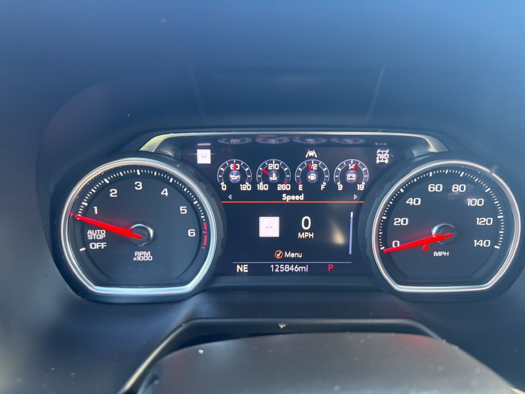 Used 2021 Chevrolet Suburban Premier AWD/4WD image 16