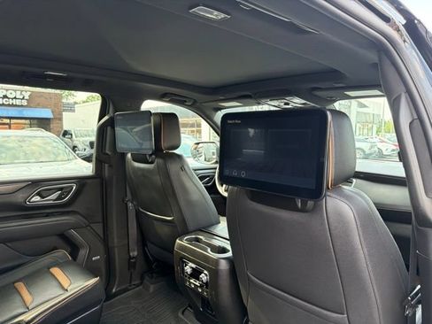 Used 2023 GMC Yukon AT4 w/ AT4 Premium Plus Package AWD/4WD image 22
