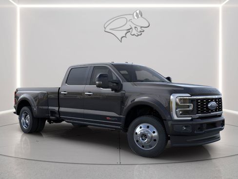 New 2026 Ford F450 Platinum w/ FX4 Off-Road Package AWD/4WD image 7