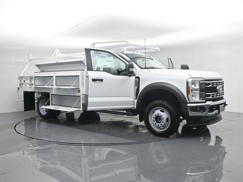 New 2025 Ford F550 4x4 Regular Cab Super Duty image 37