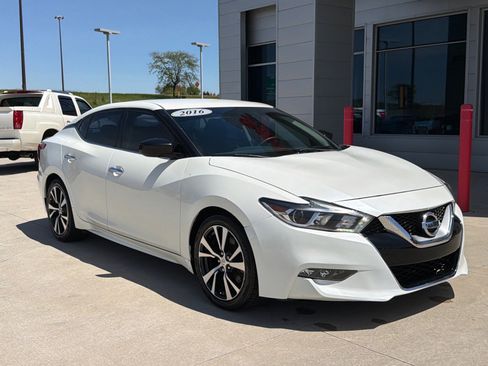 Used 2016 Nissan Maxima 3.5 S FWD image 2