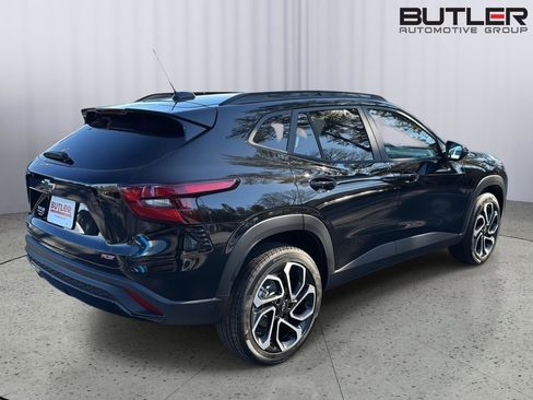 New 2026 Chevrolet Trax RS w/ Driver Confidence Package image 6