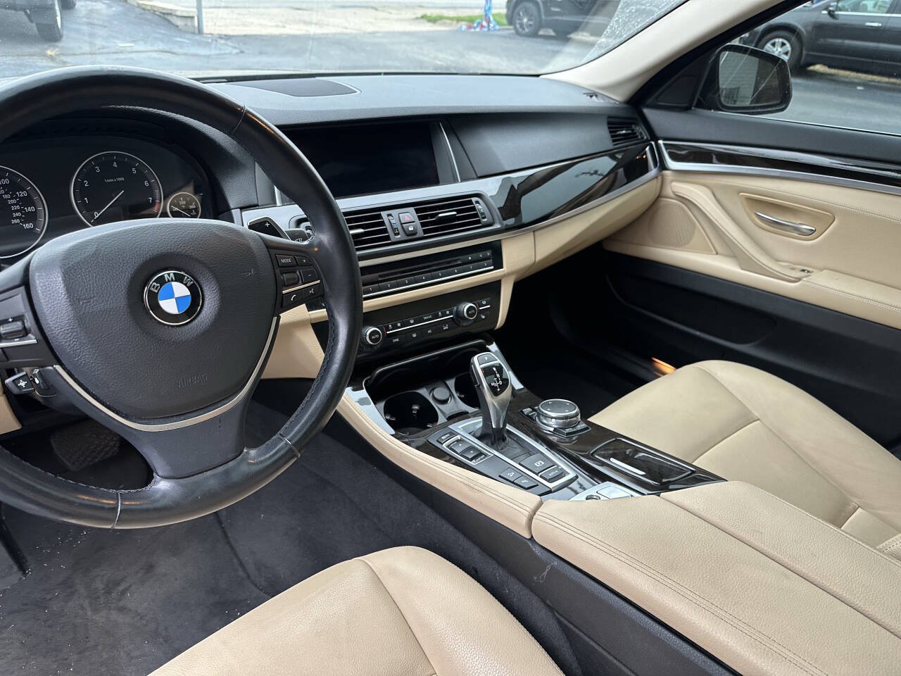 Used 2016 BMW 535i xDrive Sedan w/ Premium Package AWD/4WD image 25