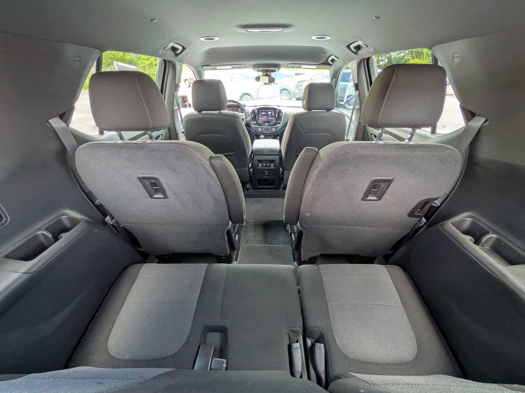 Used 2023 Chevrolet Traverse LT FWD image 33