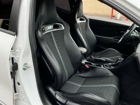 Used 2022 Hyundai Veloster N image 22