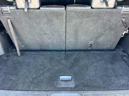 Used 2018 Nissan Pathfinder Platinum FWD image 18