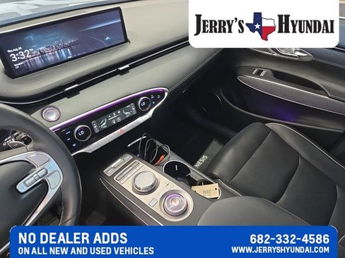 Used 2022 Genesis GV70 2.5T w/ Advanced Package AWD/4WD image 14