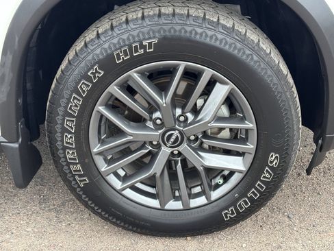 Used 2023 Nissan Rogue S FWD image 10