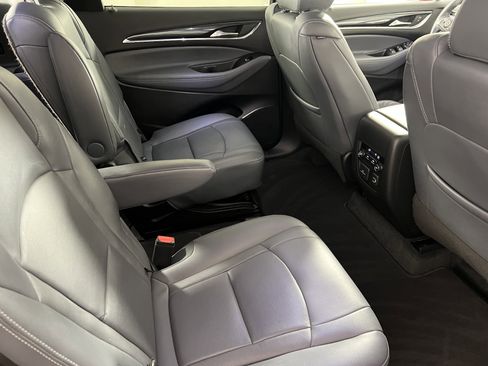 Used 2020 Buick Enclave Essence w/ Sport Touring Edition image 25