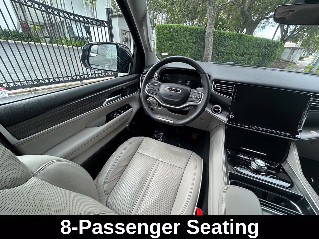Used 2024 Jeep Wagoneer Series II w/ Flexible Seating Group RWD image 9