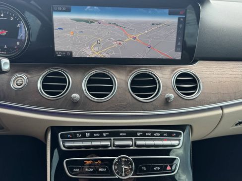Used 2017 Mercedes-Benz E 300 image 15