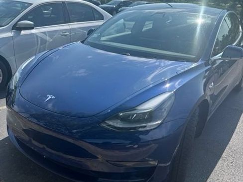 Used 2019 Tesla Model 3 Standard Range RWD image 2