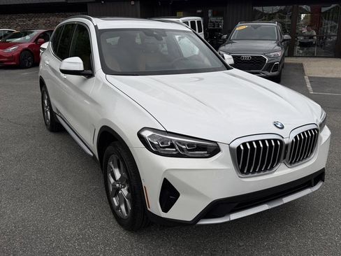 Used 2024 BMW X3 xDrive30i w/ Premium Package w/ZPA AWD/4WD image 13