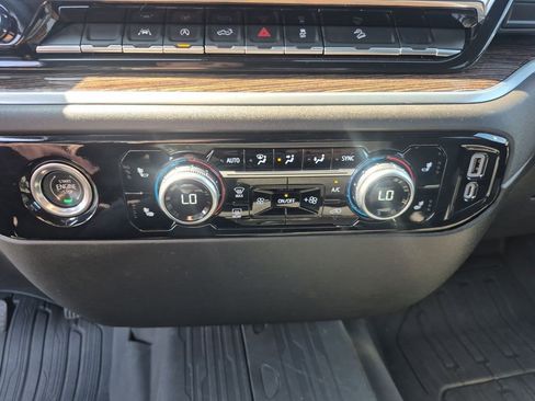 Certified 2023 GMC Sierra 1500 Elevation w/ LPO, Elevation Black Package AWD/4WD image 37