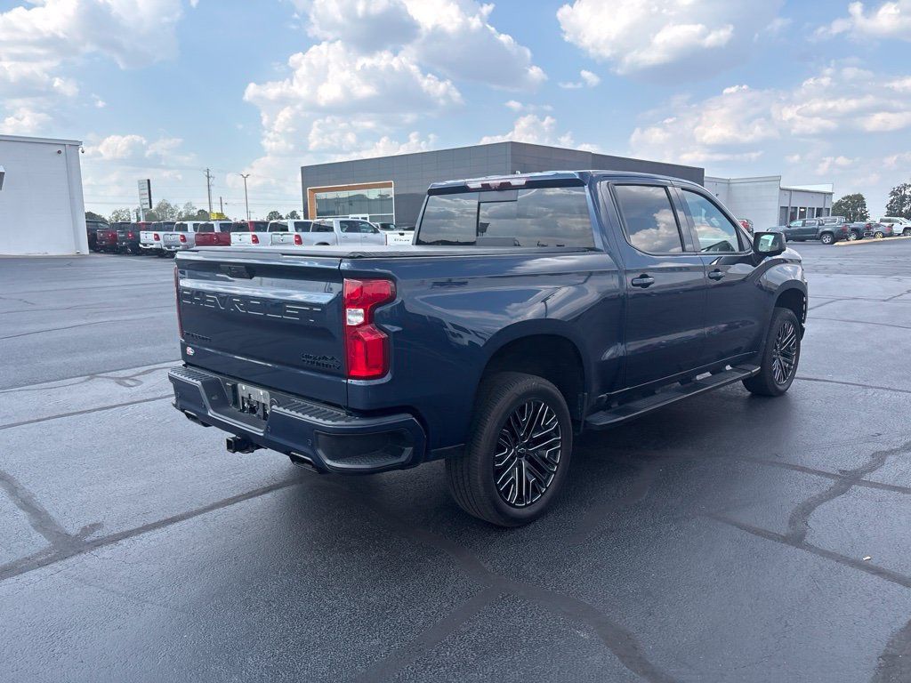 Used 2020 Chevrolet Silverado 1500 High Country w/ Technology Package AWD/4WD image 16