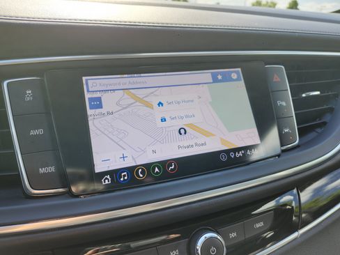 Used 2020 Buick Enclave Avenir w/ Avenir Technology Package AWD/4WD image 4