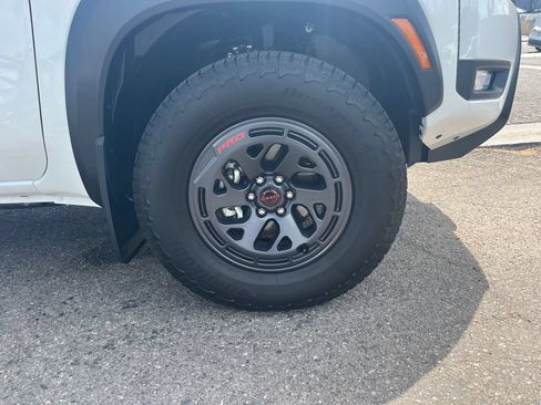 Used 2026 Nissan Frontier PRO-4X AWD/4WD image 45