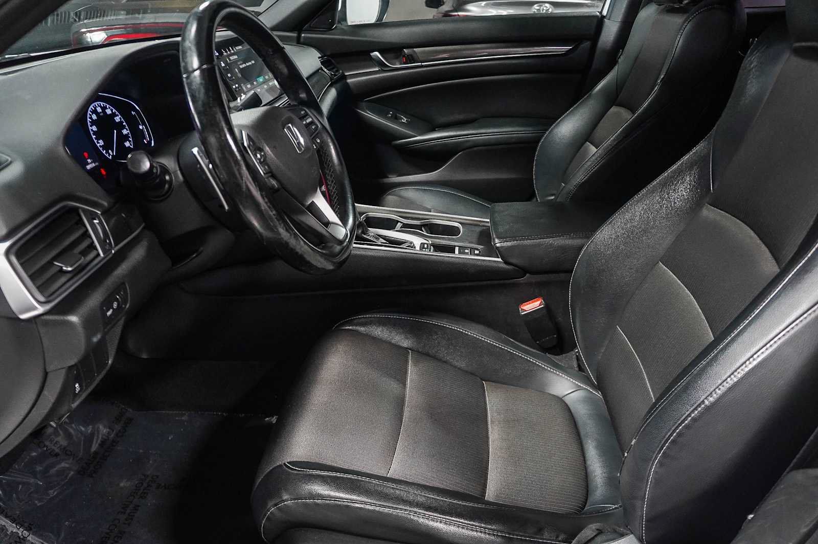 Used 2018 Honda Accord Sport image 19