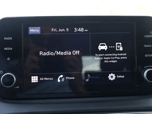 Used 2023 Hyundai Santa Fe SE FWD image 15
