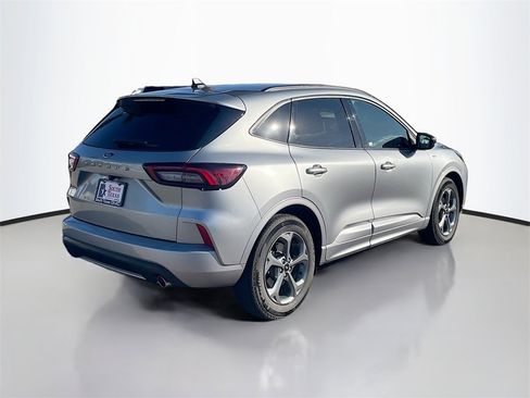 Used 2024 Ford Escape ST-Line w/ Cold Weather Package image 7