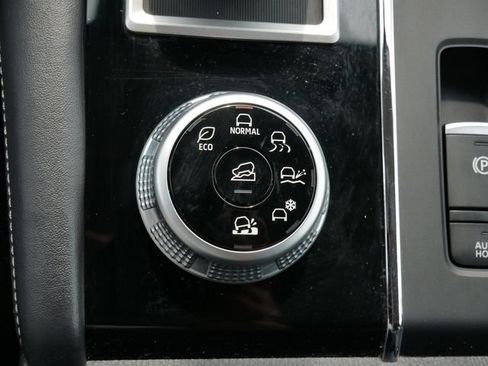 Used 2024 Mitsubishi Outlander SE AWD/4WD image 23