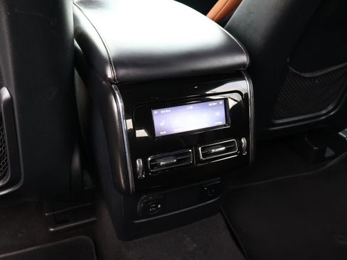 Used 2022 Lincoln Aviator Reserve w/ Elements Package Plus image 14