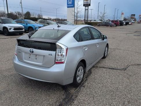 Used 2011 Toyota Prius Two image 17