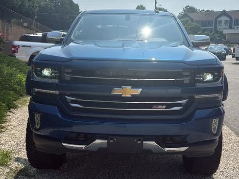 Used 2017 Chevrolet Silverado 1500 LTZ Z71 AWD/4WD image 4