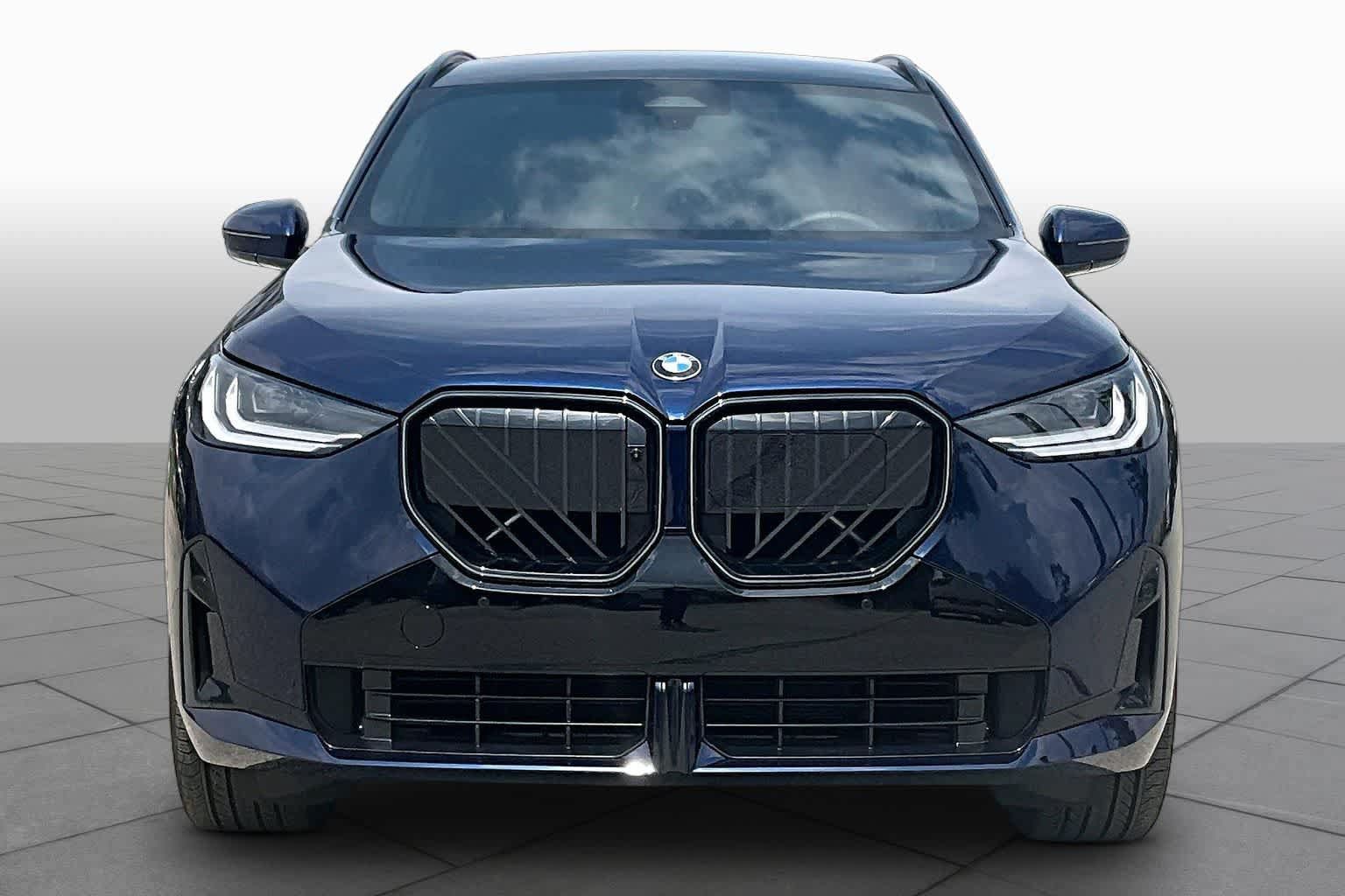 Used 2026 BMW X3 xDrive30i w/ Premium Package AWD/4WD image 3