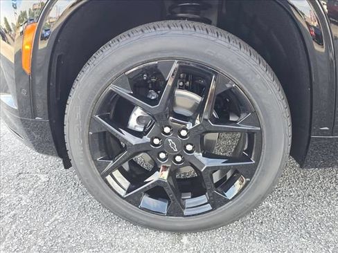 New 2026 Chevrolet Traverse RS w/ LPO, Floor Liner Package FWD image 30