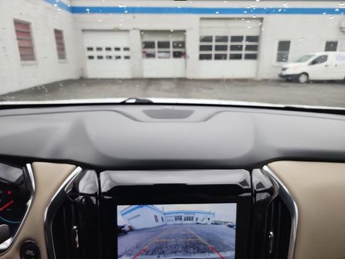 Used 2023 Chevrolet Traverse LT w/ LT Premium Package image 28