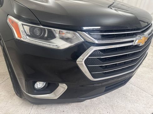 Used 2019 Chevrolet Traverse LT FWD image 11