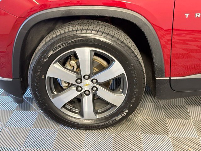 Used 2018 Chevrolet Traverse LT w/ LPO, Black Accent Package AWD/4WD image 36