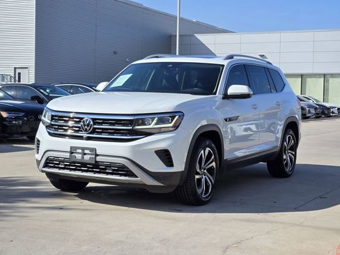 Used 2021 Volkswagen Atlas SEL Premium image 4