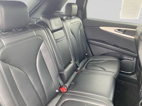 Used 2019 Lincoln Nautilus FWD image 14