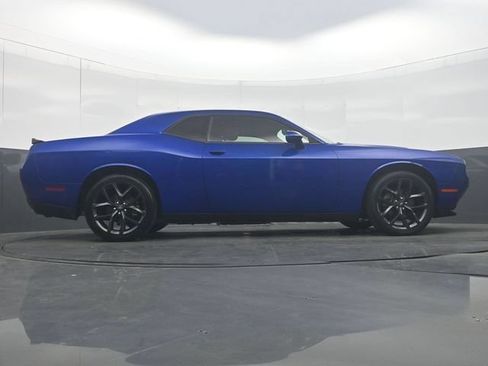 Used 2021 Dodge Challenger SXT w/ Driver Convenience Group RWD image 32
