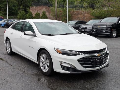 Used 2023 Chevrolet Malibu LT FWD image 3