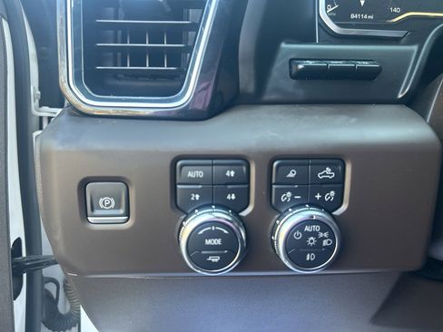 Used 2022 GMC Sierra 1500 Denali w/ Denali Reserve Package image 24