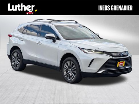 Used 2024 Toyota Venza XLE AWD/4WD image 1