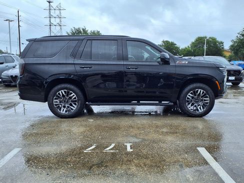 Used 2026 Chevrolet Tahoe Z71 w/ Comfort Package AWD/4WD image 26