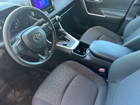 Certified 2025 Toyota RAV4 XLE AWD/4WD image 12