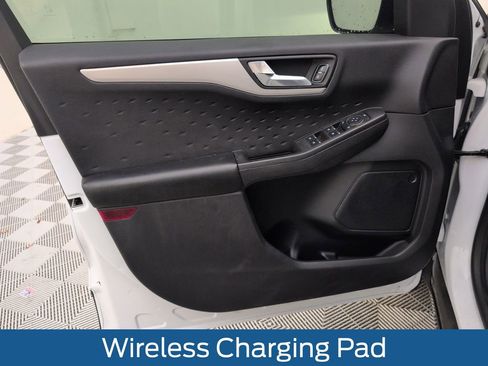 Used 2020 Ford Escape SE Sport image 34