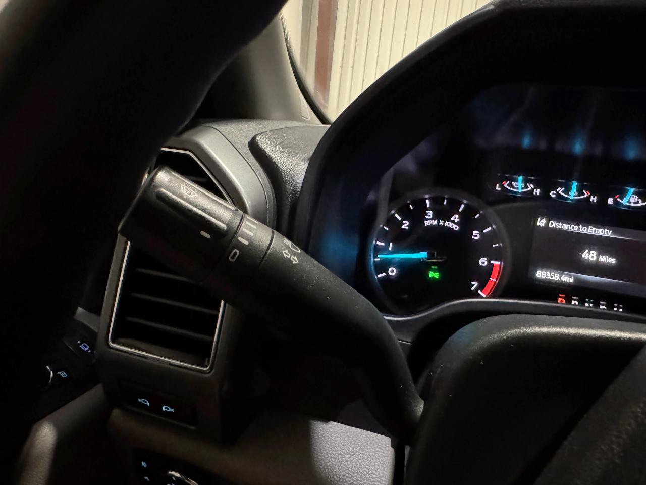 Used 2022 Ford F250 XLT w/ XLT Premium Package AWD/4WD image 24