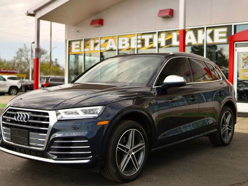 Used 2019 Audi SQ5 Premium w/ Convenience Package AWD/4WD image 1