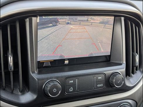 Used 2021 Chevrolet Colorado Z71 w/ Safety Package image 8