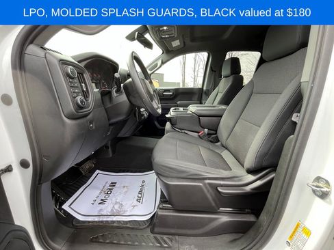 Used 2020 Chevrolet Silverado 1500 Custom w/ Custom Value Package image 10