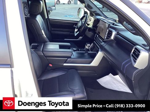 Used 2024 Toyota Sequoia Platinum image 22