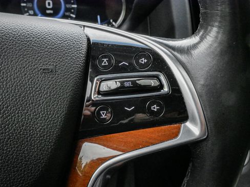 Used 2018 Cadillac Escalade ESV Luxury RWD image 20