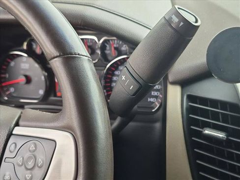 Used 2015 GMC Yukon SLT w/ Open Road Package AWD/4WD image 11