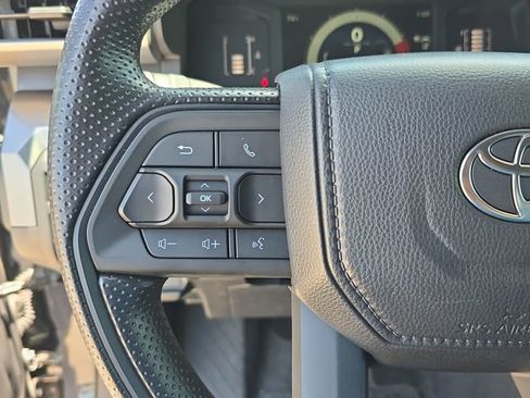 Used 2026 Toyota Tacoma SR5 AWD/4WD image 17